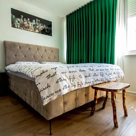 Sika Apartament *